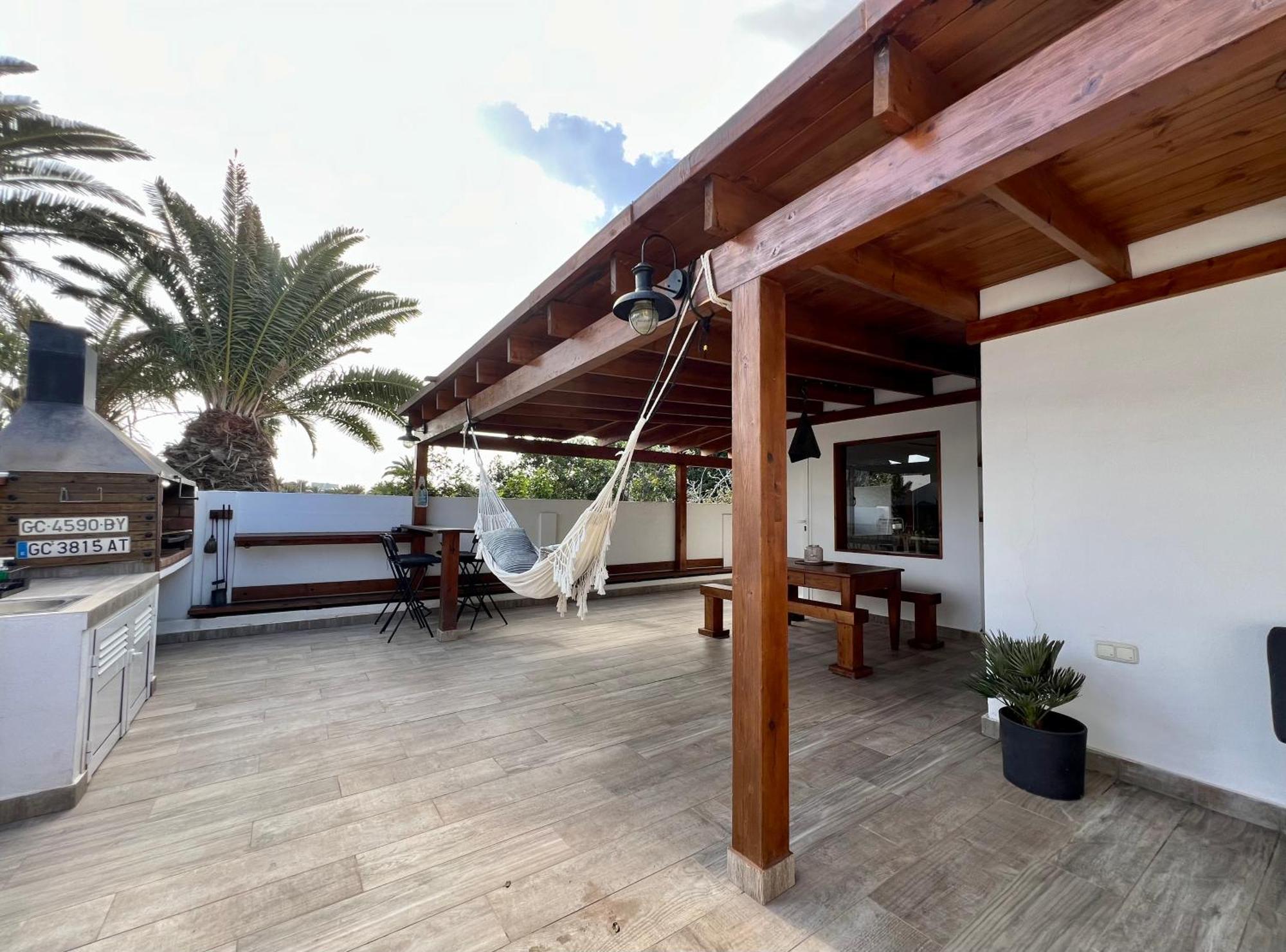 Oasis En Lanzarote Villa Costa Teguise Exterior foto